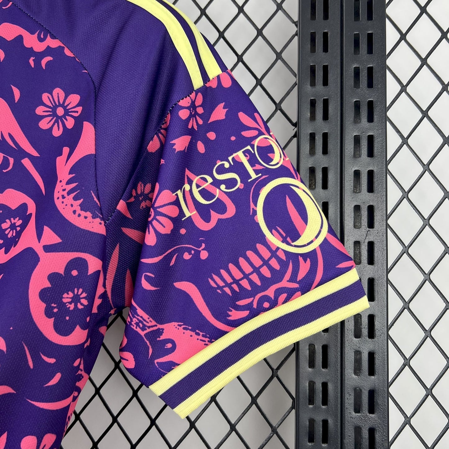 Camiseta América "Skeleton Edition"