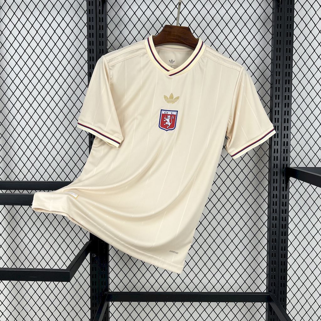 Camiseta Olympique de Lyon "Beige Edition"