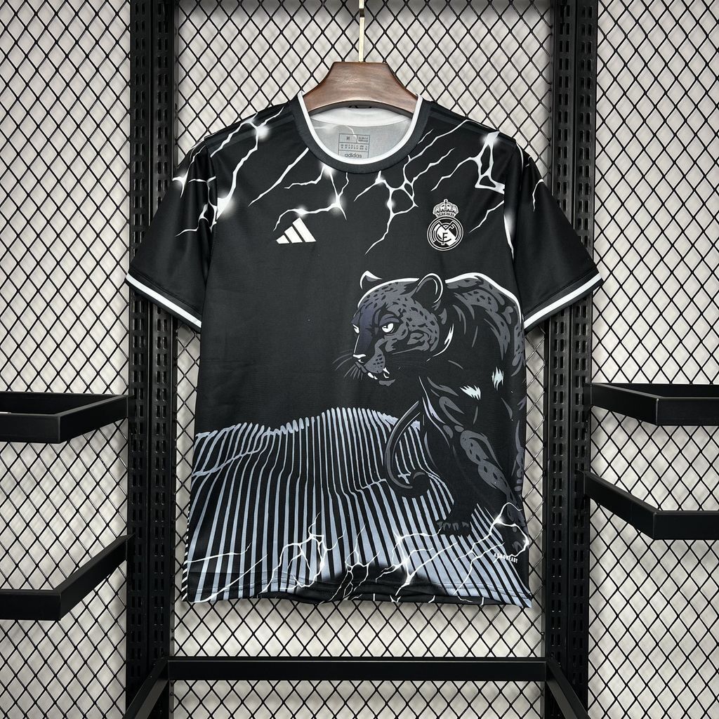 Camiseta Real Madrid "Black Panther"