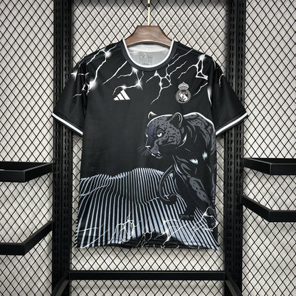 Camiseta Real Madrid "Black Panther"