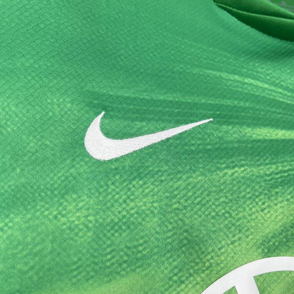 Camiseta Local Wolfsburg
