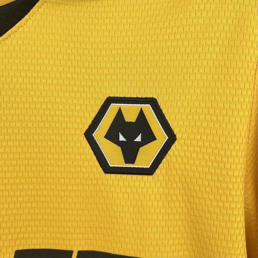Camiseta Local Wolves